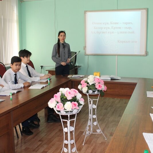 Фото (3) Мұқағали